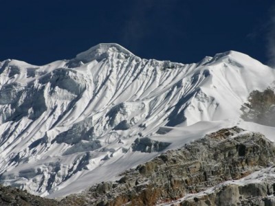 Khumbu Three Peaks Khumbu Three Peaks - Lobuche, Island Peak, Pokalde - Nepal mountaineering